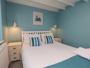 2 bedrooms, individually decorated, individually furnished, free WiFi - Jet Cottage (Whitby)