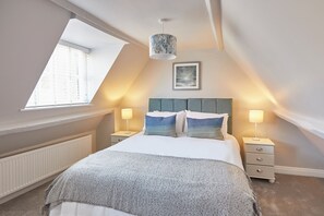 2 habitaciones, decoración personalizada y muebles diferentes 