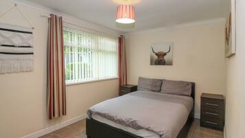 3 bedrooms, individually decorated, individually furnished