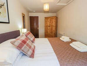 4 habitaciones, decoración personalizada y muebles diferentes 