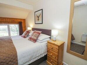 4 Schlafzimmer, individuell dekoriert, individuell eingerichtet