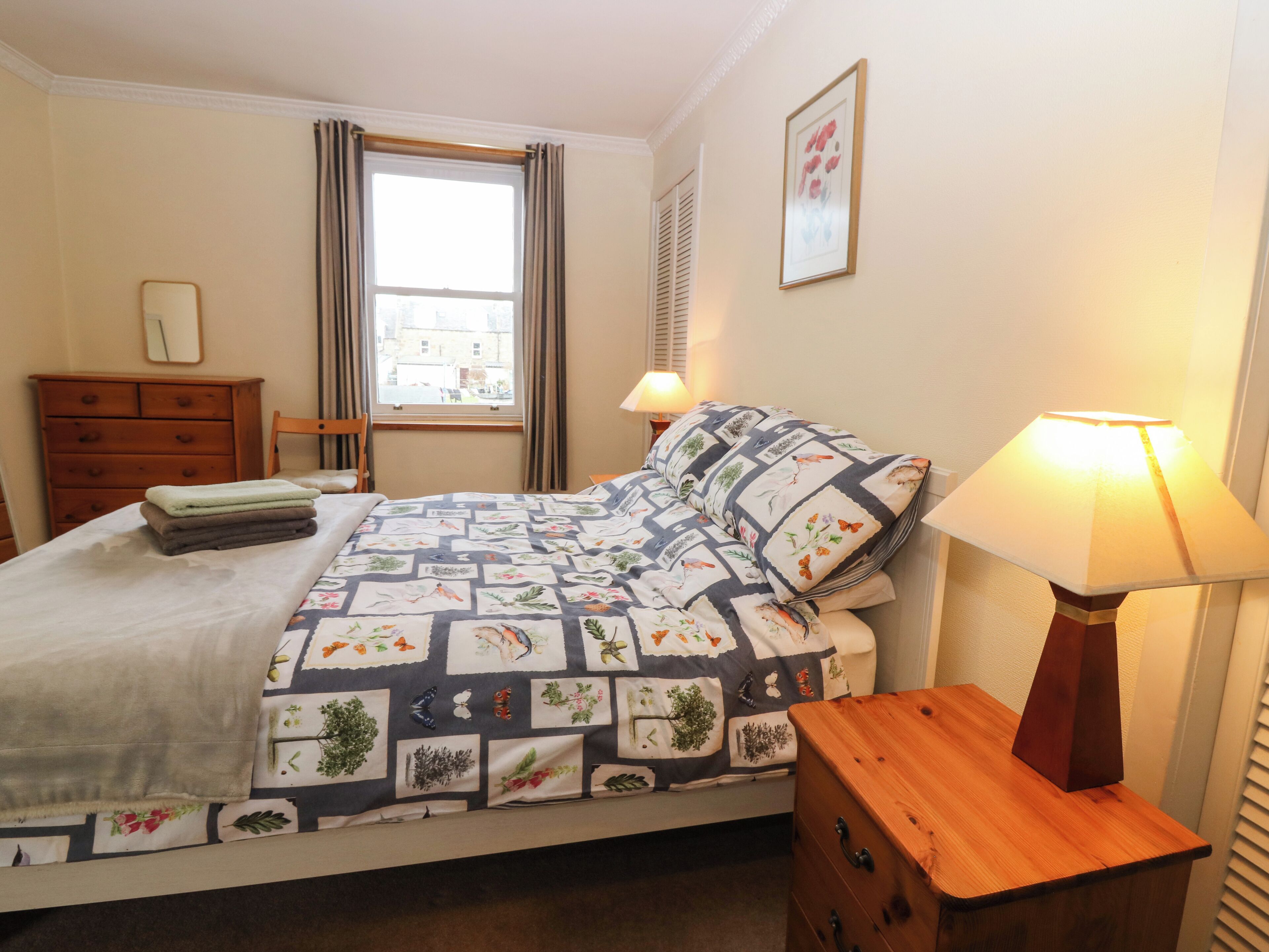 4 bedrooms, individually decorated, individually furnished, free WiFi