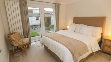 3 bedrooms, individually decorated, individually furnished, free WiFi