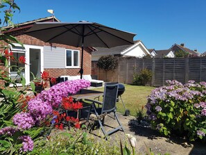 Cottage | Outdoor dining