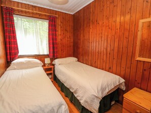 2 bedrooms, individually decorated, individually furnished, free WiFi - Lodge 2 - "rowan" (Isle of Arran)