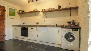 Fridge, electric kettle, toaster, cookware/dishes/utensils