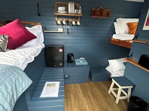 ChaumiÚre | 1 chambre, décor unique, ameublement unique
