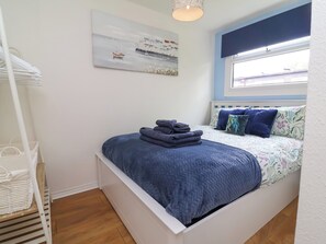 Cottage | 2 bedrooms, individually decorated, individually furnished, free WiFi