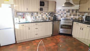 Fridge, dishwasher, electric kettle, toaster