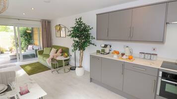 Fridge, dishwasher, electric kettle, toaster