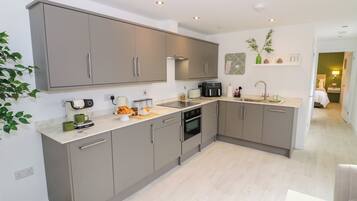 Fridge, dishwasher, electric kettle, toaster