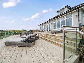 Terrace/patio - Mallacleave House (Bideford)