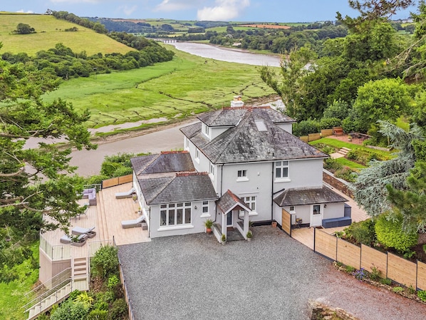 Exterior - Mallacleave House (Bideford)