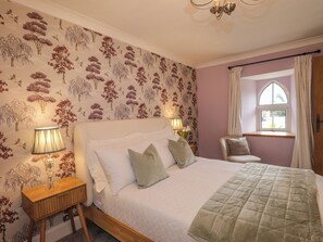 1 chambre, décoration personnalisée, ameublement personnalisé