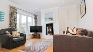 Cottage | Living area