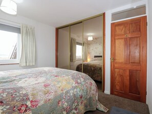 2 bedrooms, individually decorated, individually furnished, free WiFi - 11 South Snowdon Wharf (Porthmadog)