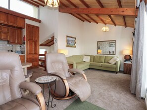 Living area - 11 South Snowdon Wharf (Porthmadog)