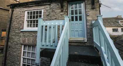 Flat 1