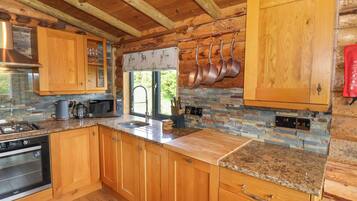 Fridge, dishwasher, electric kettle, toaster