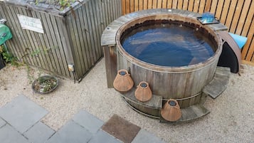 Bañera de hidromasaje exterior