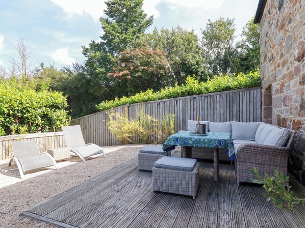Cottage | Outdoor dining