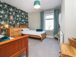 2 عدّة غرف نوم وبديكورات فريدة لكل غرفة وطراز فريد لكل وحدة