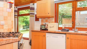 Fridge, dishwasher, electric kettle, toaster