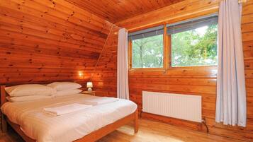 3 bedrooms, individually decorated, individually furnished, free WiFi