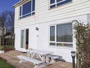 Outdoor dining - Beachcomber (Bude)