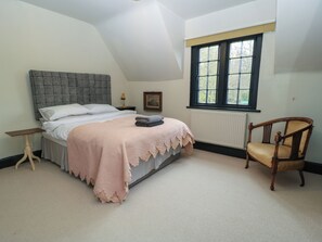 3 bedrooms, individually decorated, individually furnished, free WiFi