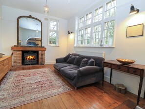 Living area - The Gables (Bridgwater)