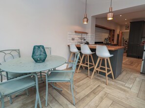 Dining - 45 Brook Lane (Chester)