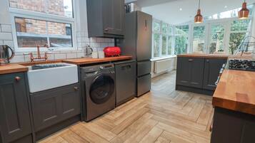 Fridge, microwave, dishwasher, toaster