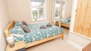 3 bedrooms, individually decorated, individually furnished, free WiFi