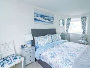 4 bedrooms, individually decorated, individually furnished, free WiFi