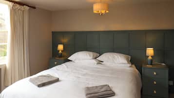 4 bedrooms, individually decorated, individually furnished, free WiFi