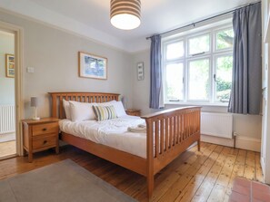 4 Schlafzimmer, individuell dekoriert, individuell eingerichtet