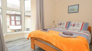 4 bedrooms, individually decorated, individually furnished, free WiFi