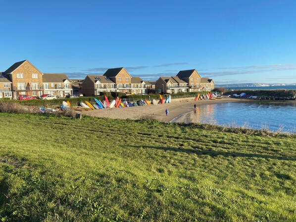 Beach nearby - Home From Home (Portland)