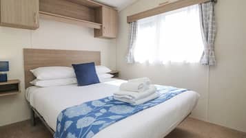 2 bedrooms, individually decorated, individually furnished, free WiFi