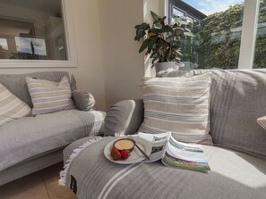 Interior - Wagtails (Whitby)