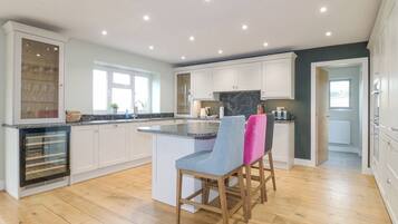 Fridge, dishwasher, electric kettle, toaster