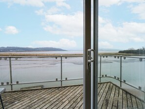 Property grounds - Harbour Apartment (Porthmadog)