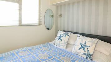 1 bedroom, individually decorated, individually furnished, free WiFi