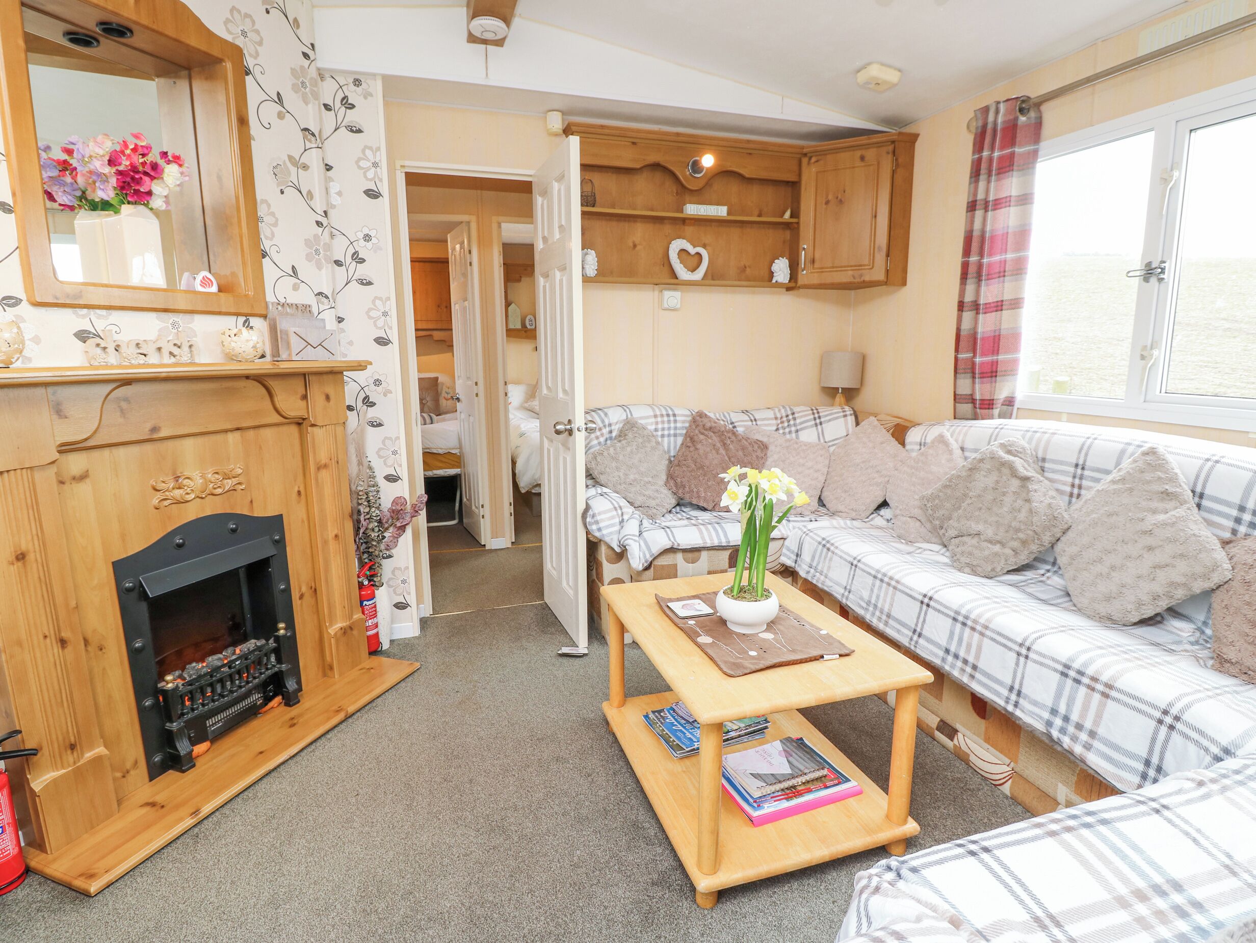 3 bedrooms, individually decorated, individually furnished, free WiFi