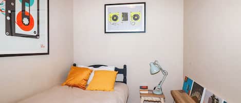 3 bedrooms, individually decorated, individually furnished, free WiFi