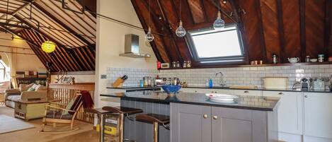 Fridge, electric kettle, toaster, cookware/dishes/utensils