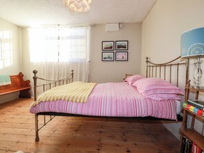 3 間睡房、獨特設計、獨特裝修、免費 Wi-Fi