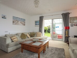 Living area - Greenfield (Holyhead)