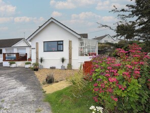 Exterior - Greenfield (Holyhead)